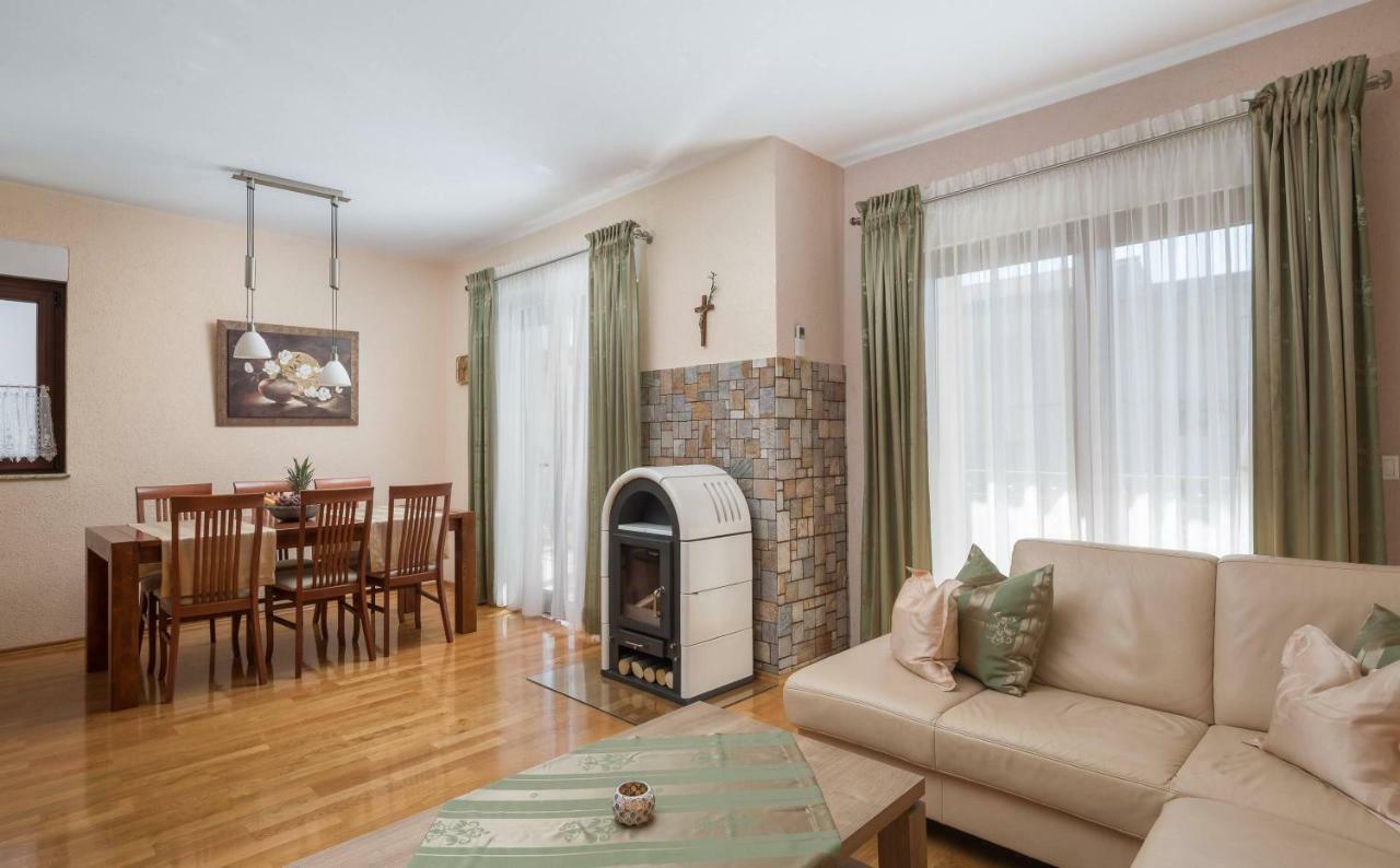 Apartment Novi Каштела Екстер'єр фото