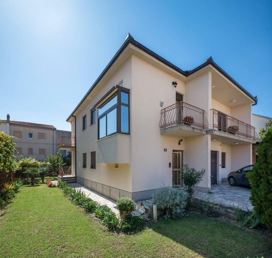 Apartment Novi Каштела Екстер'єр фото